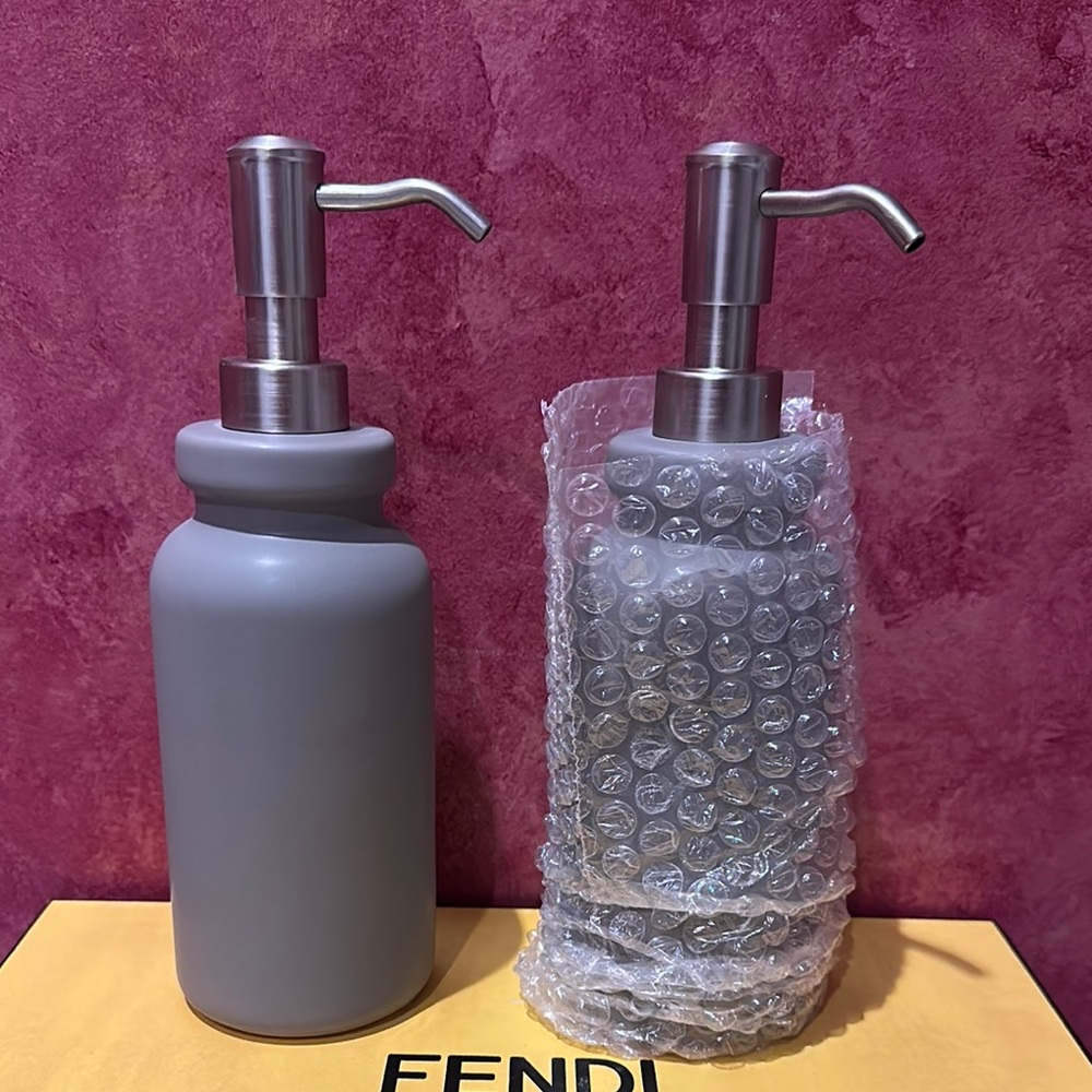 Gray Soap Dispenser Set new